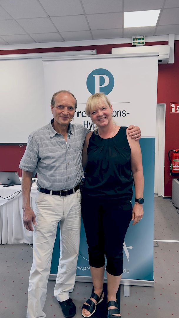 Andrea Albertz-Stobbe mit Dr. Norbert Preetz (klinische Psychologie)